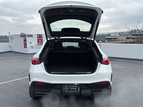 New 2025 Mercedes-Benz GLC 63 AMG S image 7