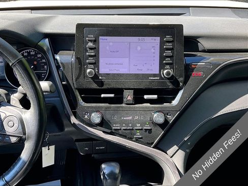 Used 2024 Toyota Camry SE w/ Cold Weather Package AWD/4WD image 6