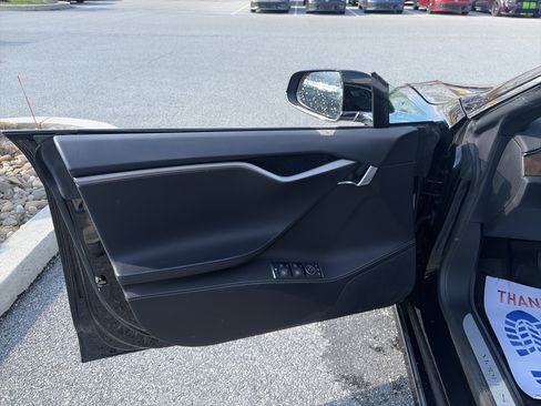 Used 2018 Tesla Model S 75D image 17