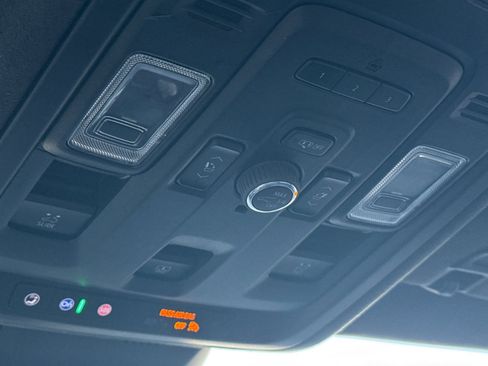 Used 2023 Cadillac Escalade Sport Platinum w/ LPO, ONYX Package image 24