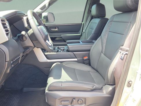 Certified 2025 Toyota Tundra Limited AWD/4WD image 10