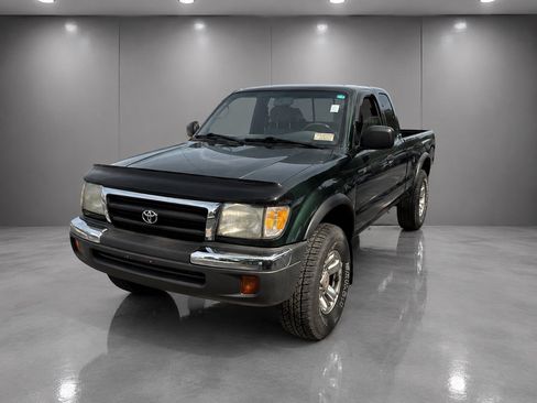 Used 2000 Toyota Tacoma 4x4 Xtracab V6 image 1