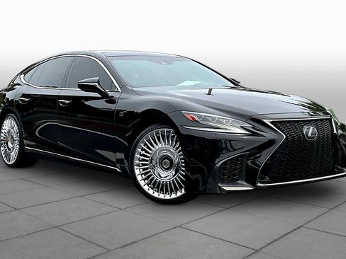 Used 2018 Lexus LS 500 F Sport w/ Accessory Package (Z2) RWD image 3