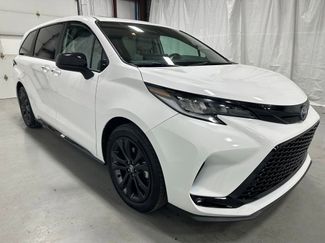 Used 2025 Toyota Sienna XSE video 1