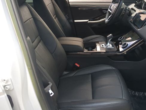 Used 2023 Land Rover Range Rover Evoque R-Dynamic S AWD/4WD image 23