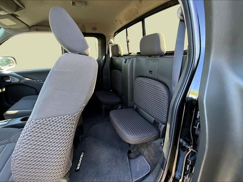 Used 2016 Nissan Frontier SV w/ SV Value Truck Package image 21