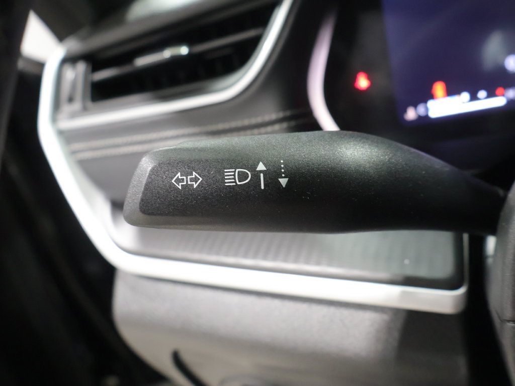 Used 2023 Jeep Grand Cherokee Altitude AWD/4WD image 36