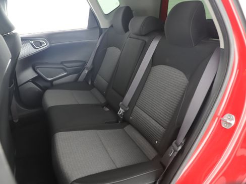 Used 2021 Kia Soul EX image 23