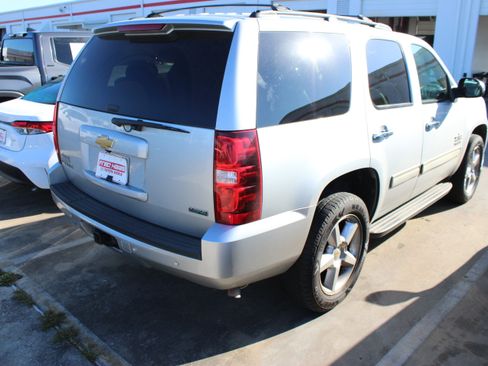 Used 2012 Chevrolet Tahoe LS w/ Texas Edition RWD image 9