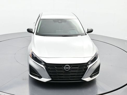 Used 2024 Nissan Altima 2.5 SV image 36