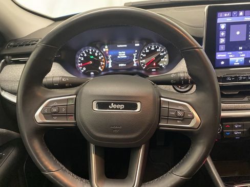 Used 2022 Jeep Compass Latitude image 22