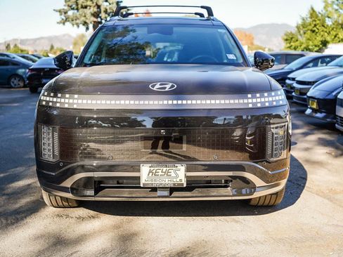 New 2026 Hyundai Ioniq 9 Calligraphy image 2
