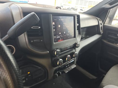 Used 2024 RAM 3500 Tradesman w/ Chrome Appearance Group AWD/4WD image 14
