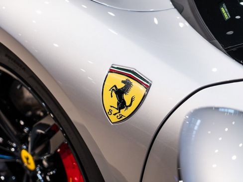 Used 2023 Ferrari 296 GTS image 18