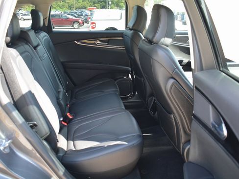 Used 2022 Lincoln Nautilus Reserve w/ Cargo Utility Package image 23