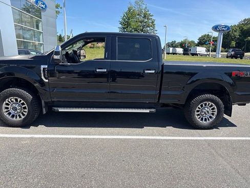 Used 2022 Ford F250 XLT w/ XLT Premium Package AWD/4WD image 4