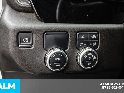 Used 2025 GMC Sierra 1500 SLT RWD image 30