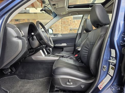 Used 2011 Subaru Forester 2.5X Touring AWD/4WD image 10