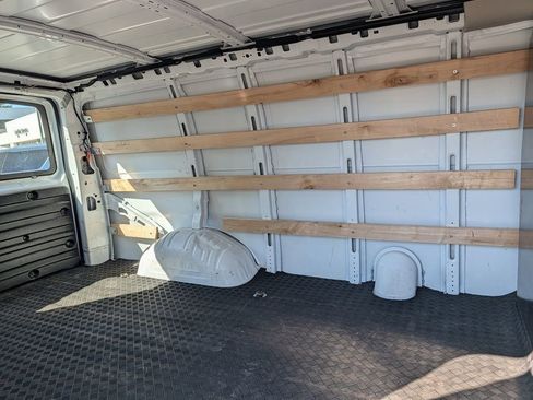 Used 2024 GMC Savana 2500 w/ Driver Convenience Package RWD image 15