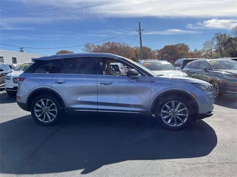 Certified 2022 Lincoln Corsair AWD w/ Premium Package image 7