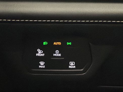 Used 2024 Volkswagen Atlas Cross Sport SE w/ Panoramic Sunroof Package AWD/4WD image 29