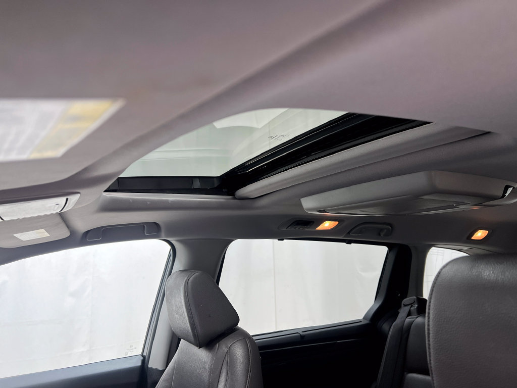 Used 2018 Honda Odyssey Elite image 13