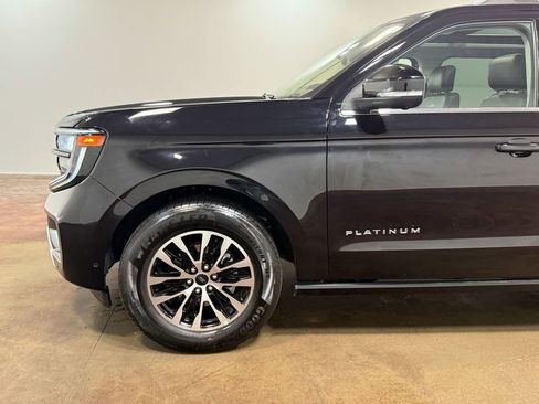 Used 2025 Ford Expedition Max Platinum AWD/4WD image 37