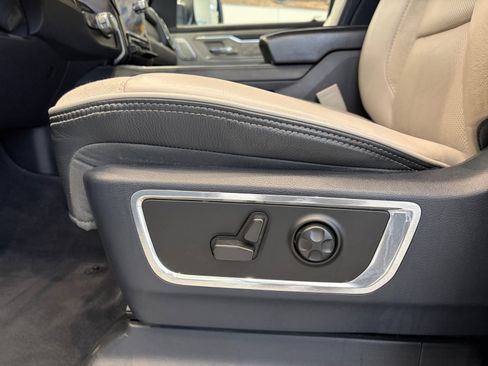 Used 2022 RAM 1500 Limited AWD/4WD image 15
