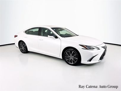 Certified 2025 Lexus ES 350 w/ Premium Package