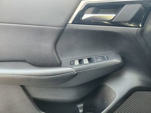 Used 2024 Mitsubishi Outlander SE FWD image 23