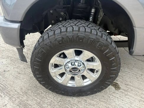 Used 2021 Ford F250 Platinum w/ FX4 Off-Road Package AWD/4WD image 27
