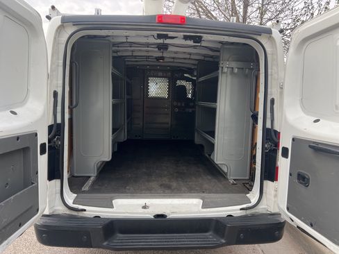Used 2021 Nissan NV 2500 SV image 16
