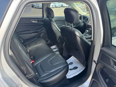 Used 2017 Ford Edge Titanium w/ Technology Package image 13