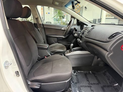 Used 2013 Kia Forte EX FWD image 18