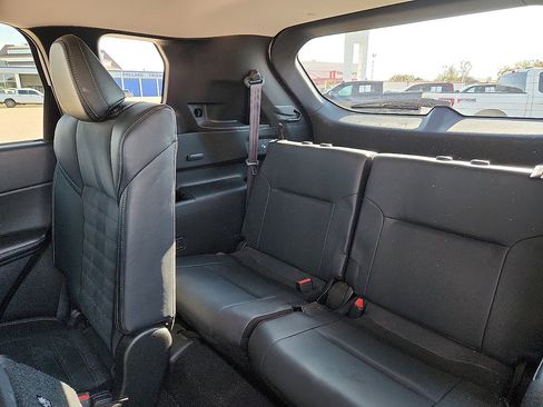 Used 2024 Mitsubishi Outlander image 5