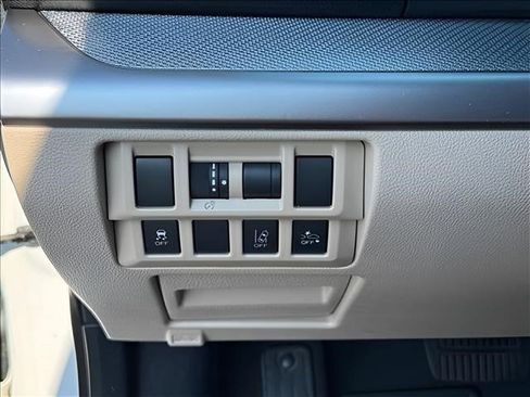 Used 2019 Subaru Outback 2.5i Premium w/ Protection Package #1 AWD/4WD image 18