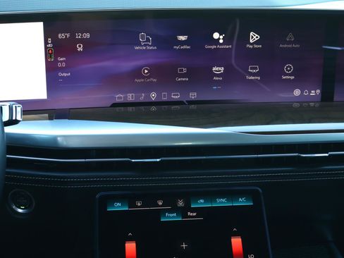 Used 2025 Cadillac Escalade ESV Sport Platinum w/ LPO, Floor Liner Package image 16