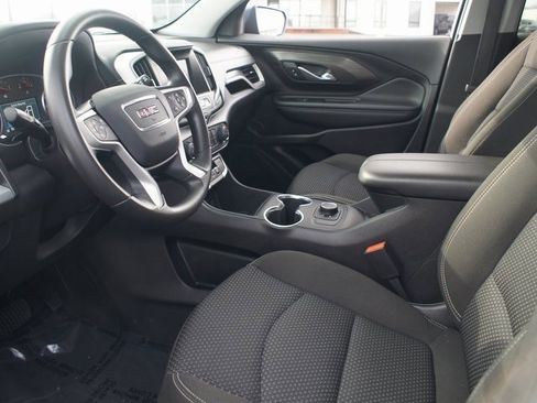 Used 2024 GMC Terrain SLE image 12