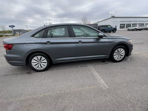 Used 2019 Volkswagen Jetta S w/ Driver Assistance Package FWD image 11