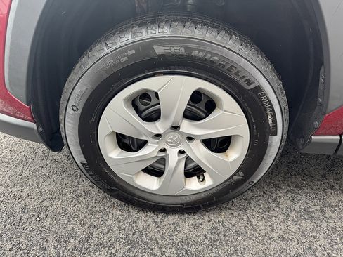 Certified 2023 Toyota RAV4 LE FWD image 21