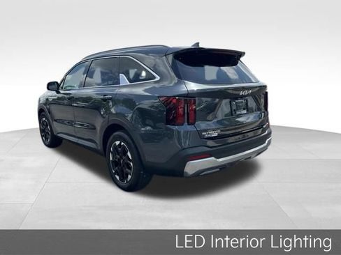 Certified 2024 Kia Sorento S w/ Panoramic Sunroof Package FWD image 6