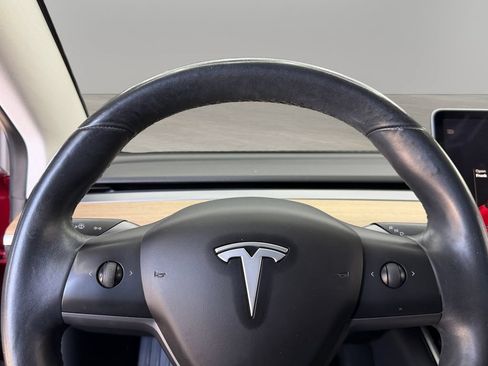 Used 2018 Tesla Model 3 Long Range RWD image 17