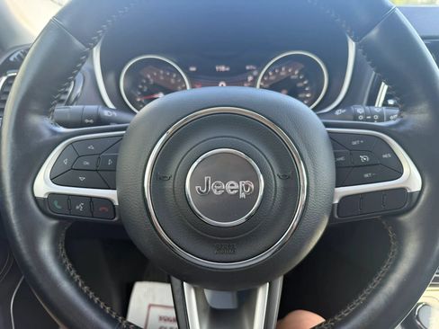 Used 2019 Jeep Compass Limited AWD/4WD image 8