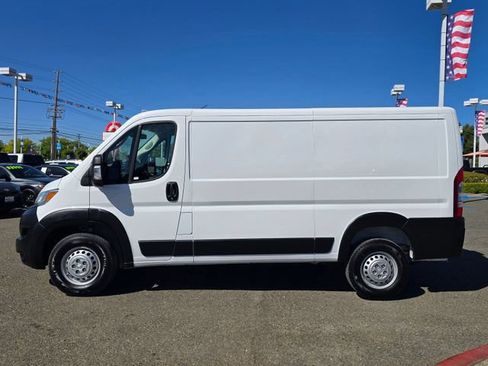 Used 2025 RAM ProMaster 1500 w/ Safety Group FWD image 8