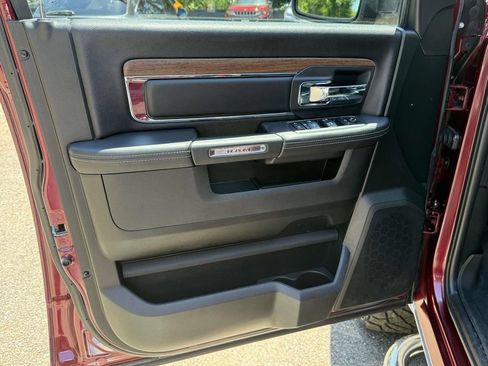 Used 2017 RAM 1500 Laramie w/ Convenience Group AWD/4WD image 20