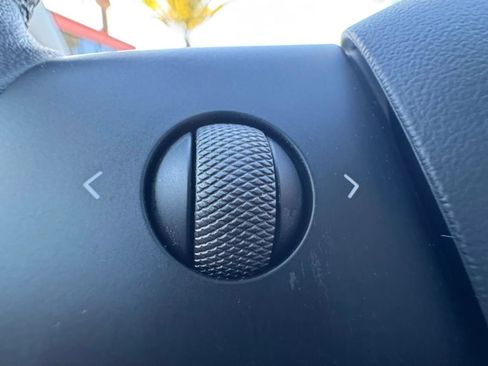 Used 2024 Tesla Model Y Long Range image 36