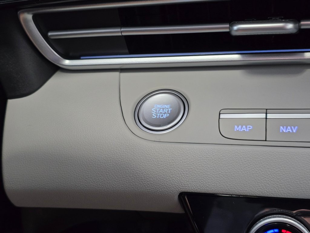 New 2026 Hyundai Elantra Limited FWD image 28
