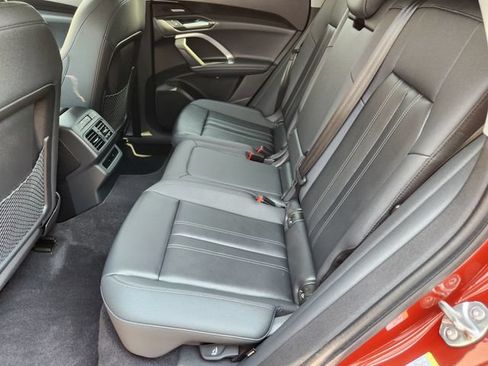 Used 2025 Audi Q5 Premium Plus w/ Premium Plus AWD/4WD image 22