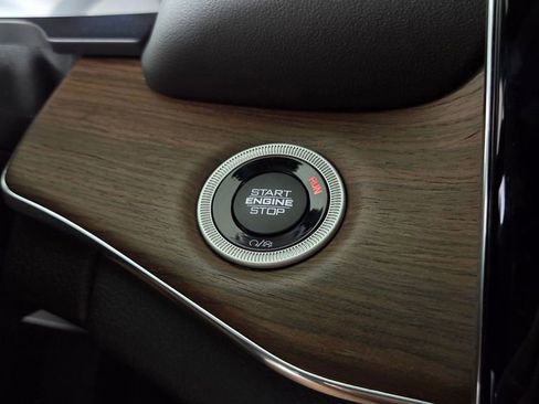 Used 2023 Jeep Grand Cherokee Summit w/ Adv Protech Group IV AWD/4WD image 22