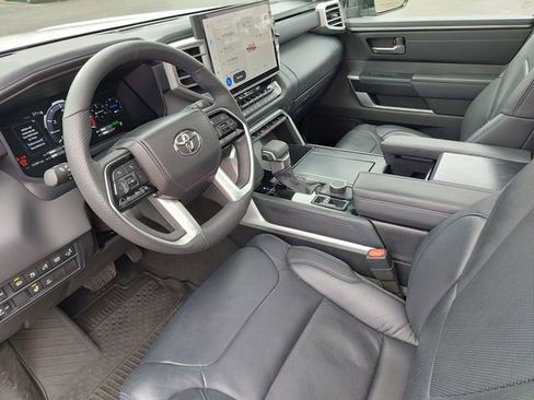 Certified 2025 Toyota Sequoia Platinum image 9